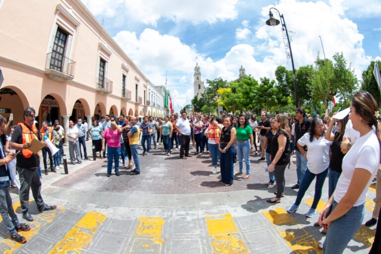 a40d10c4-0301-4084-b749-a55f16699161