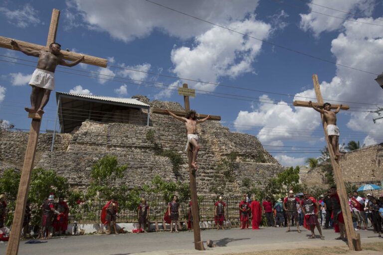 VIACRUCIS-EN-YUCATAN-ACANCEH-201815